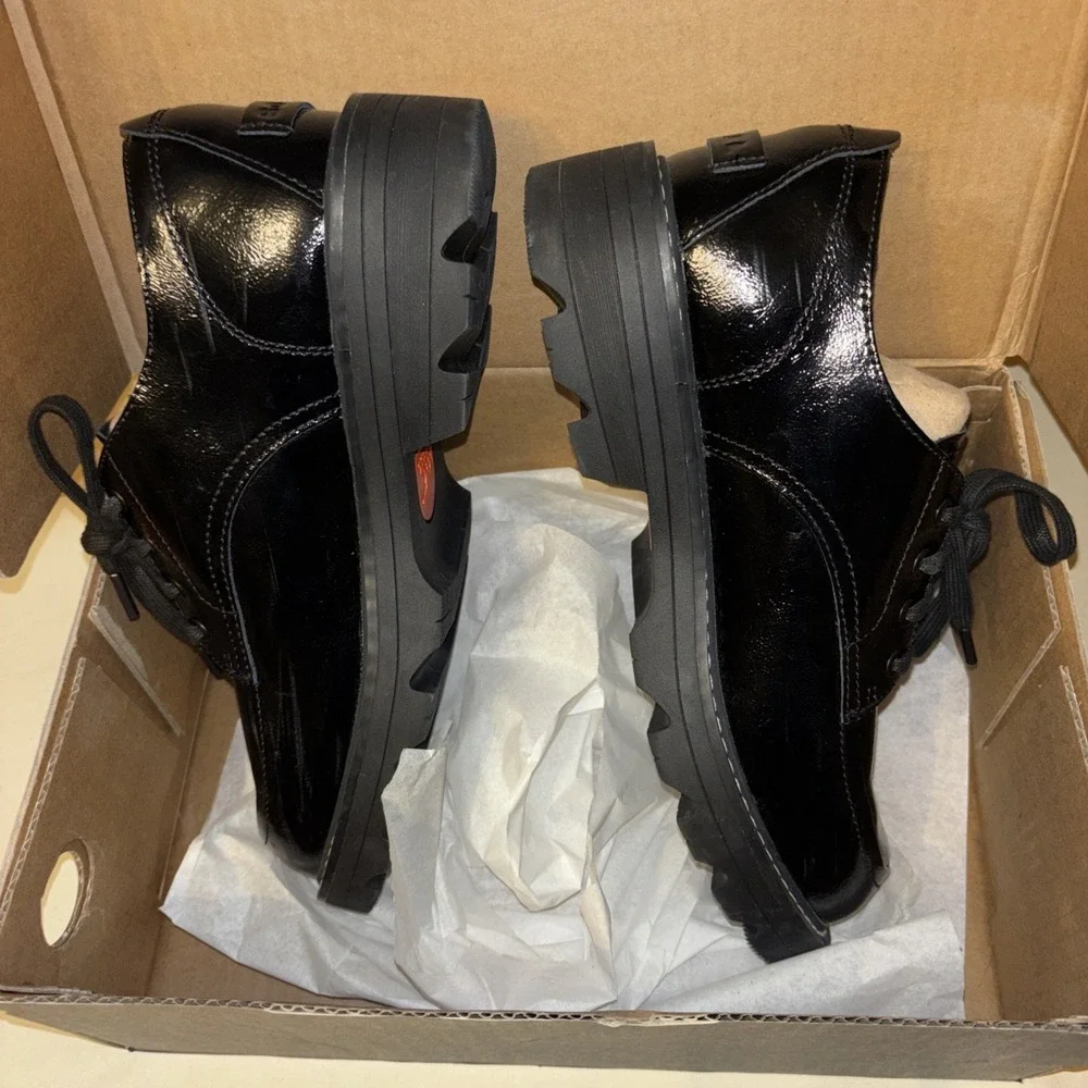 New SOREL Sz 9 Revel Ave Derby Oxfords Leather Lace Up Shoes $140 *read*